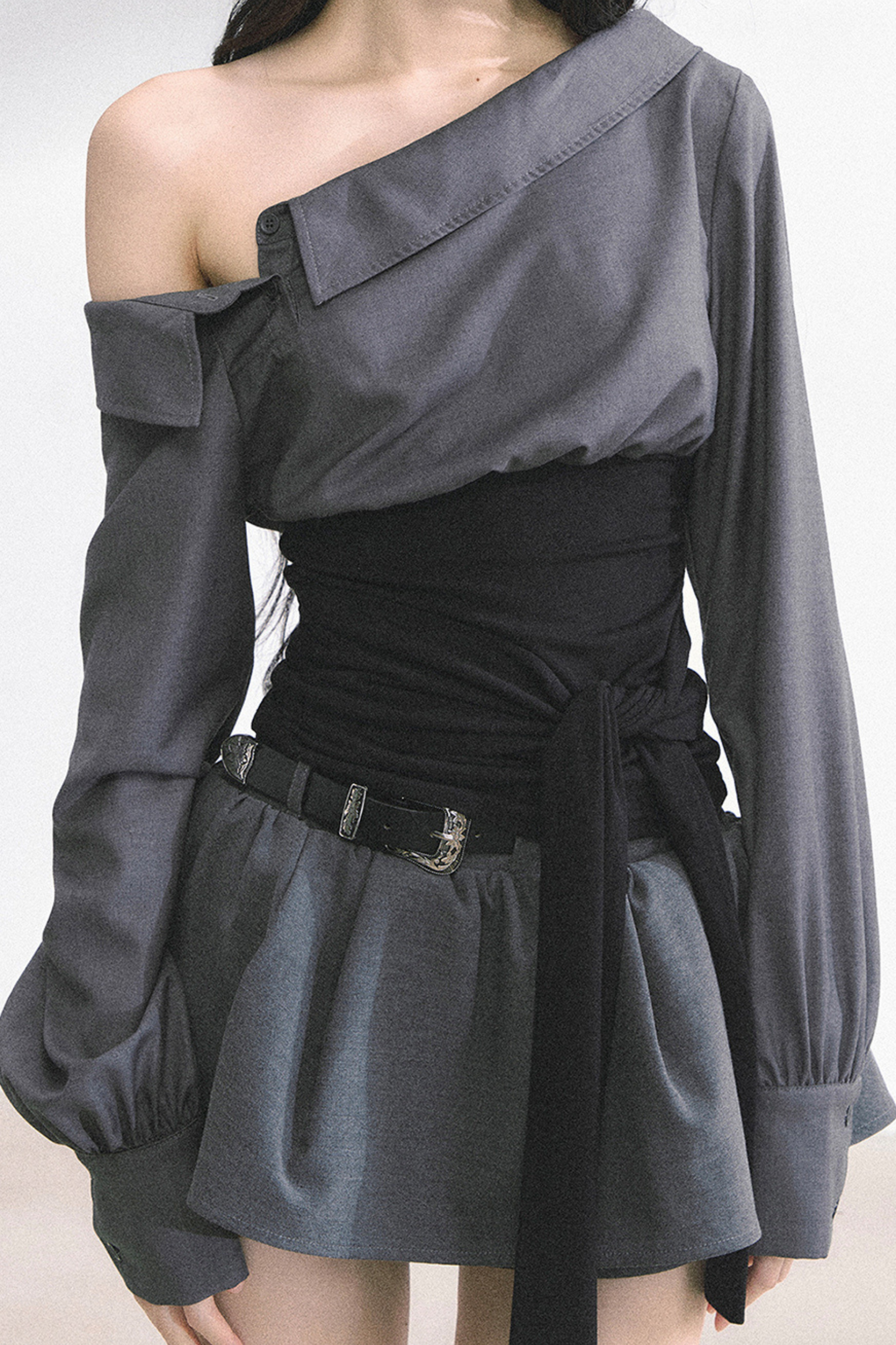 ウエストバンド付きワンショルダーシャツ