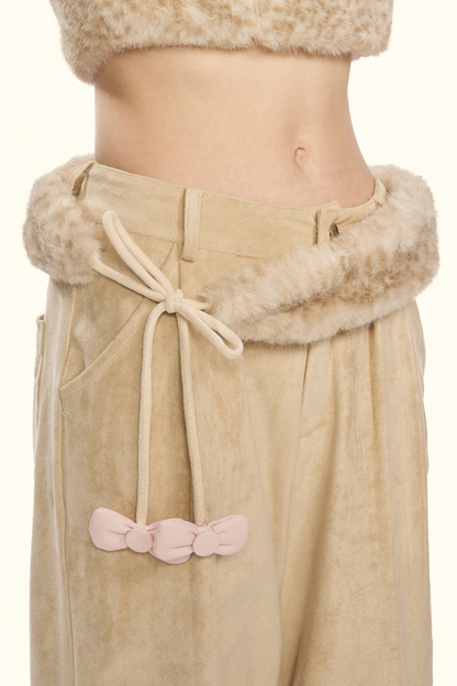 ストレートスエードパンツ+ファーベルト