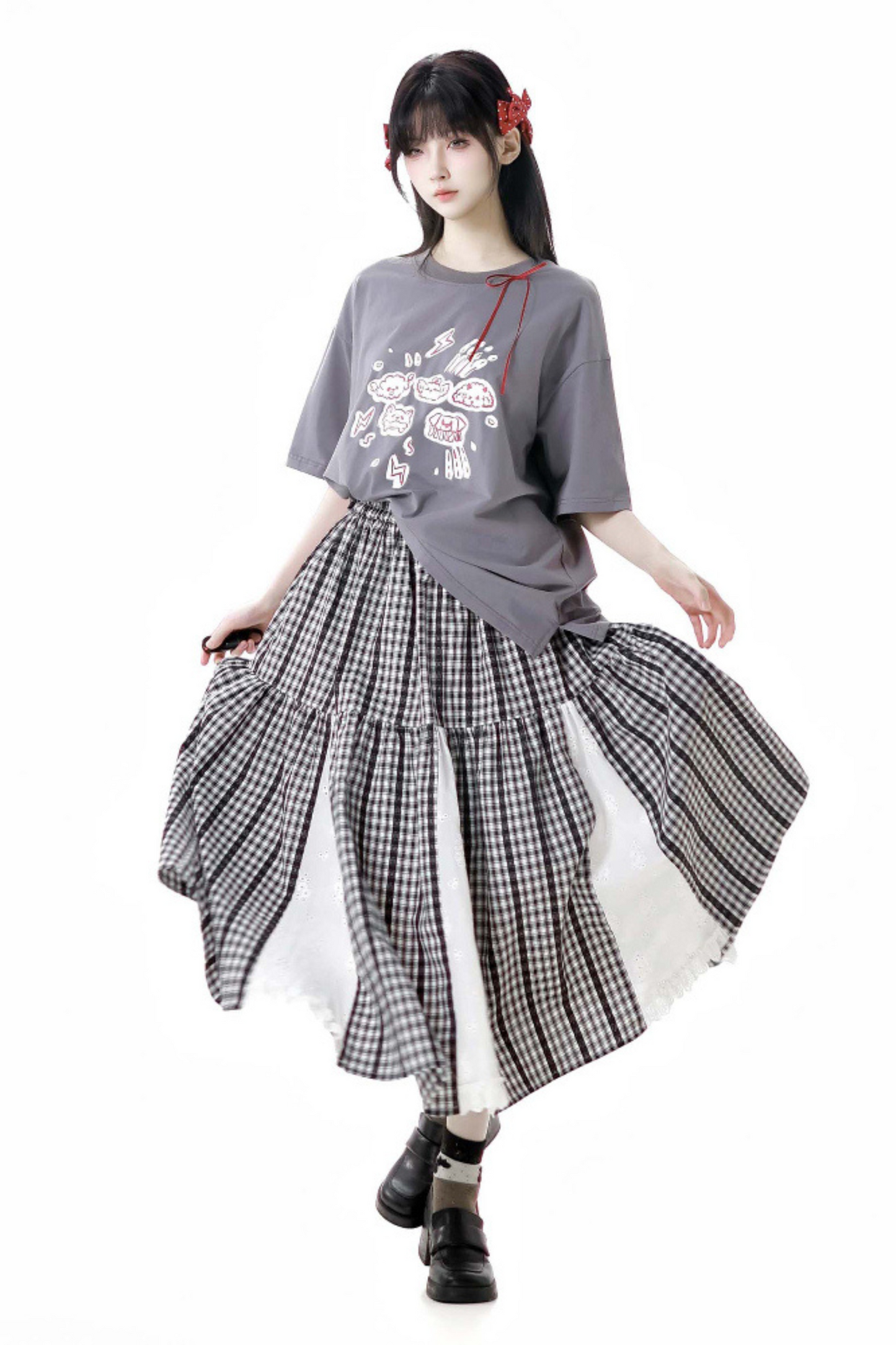 Graffiti T-shirt + Big Swing Check Skirt