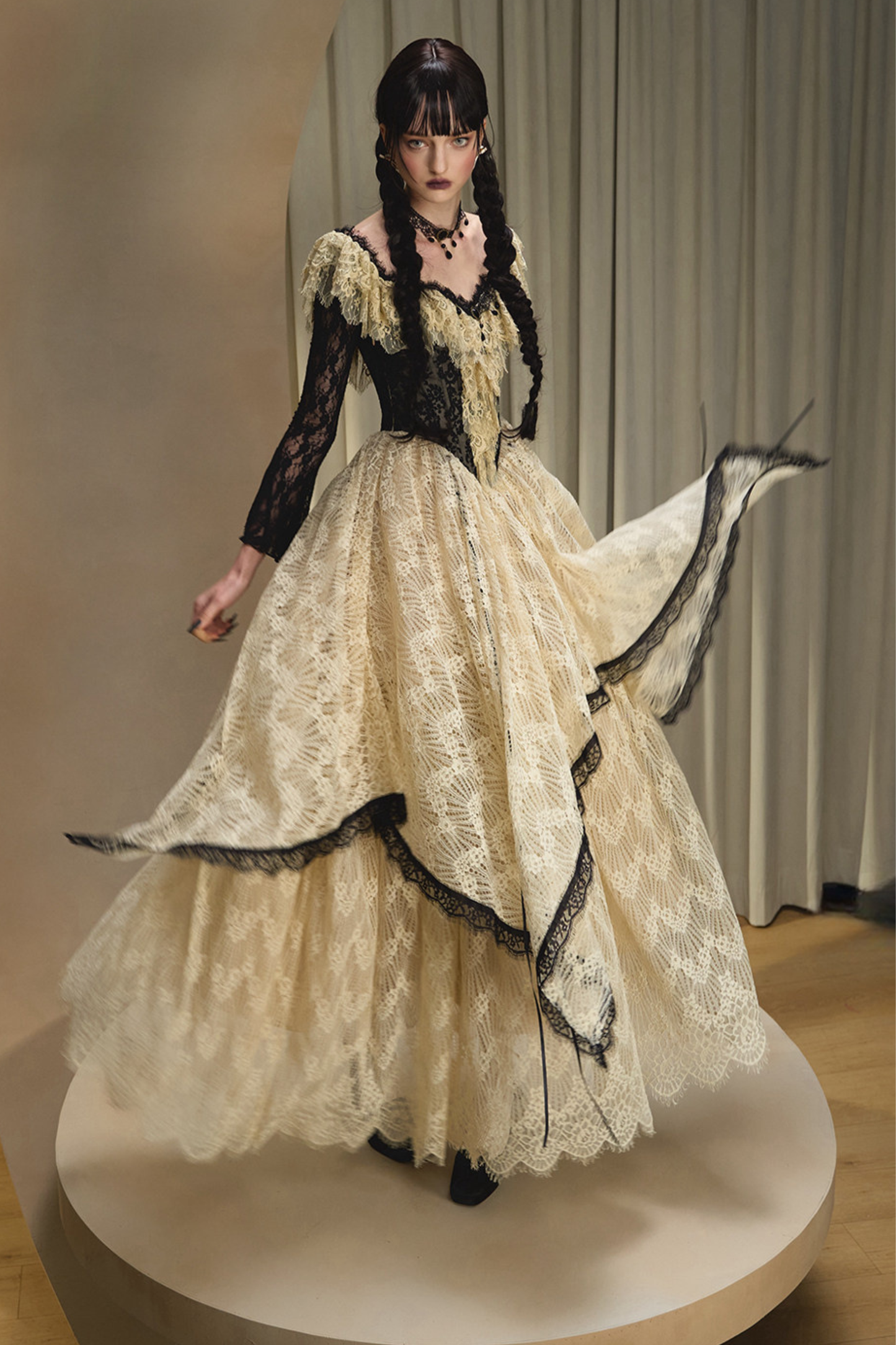 レースメイドレトロウエストフランスドレス