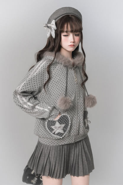 도트 퍼 후드 재킷 + 플리츠 스커트 + 레그 워머