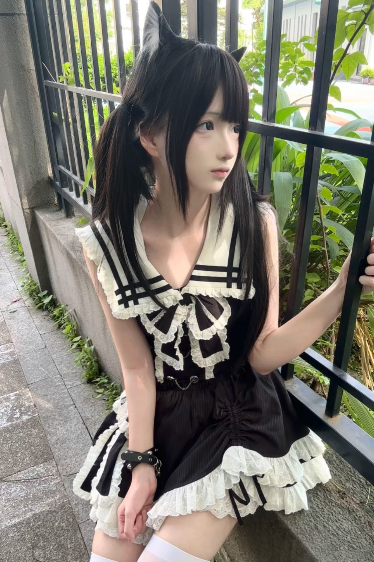 ダークレースリボンエンジェルノースリーブドレス