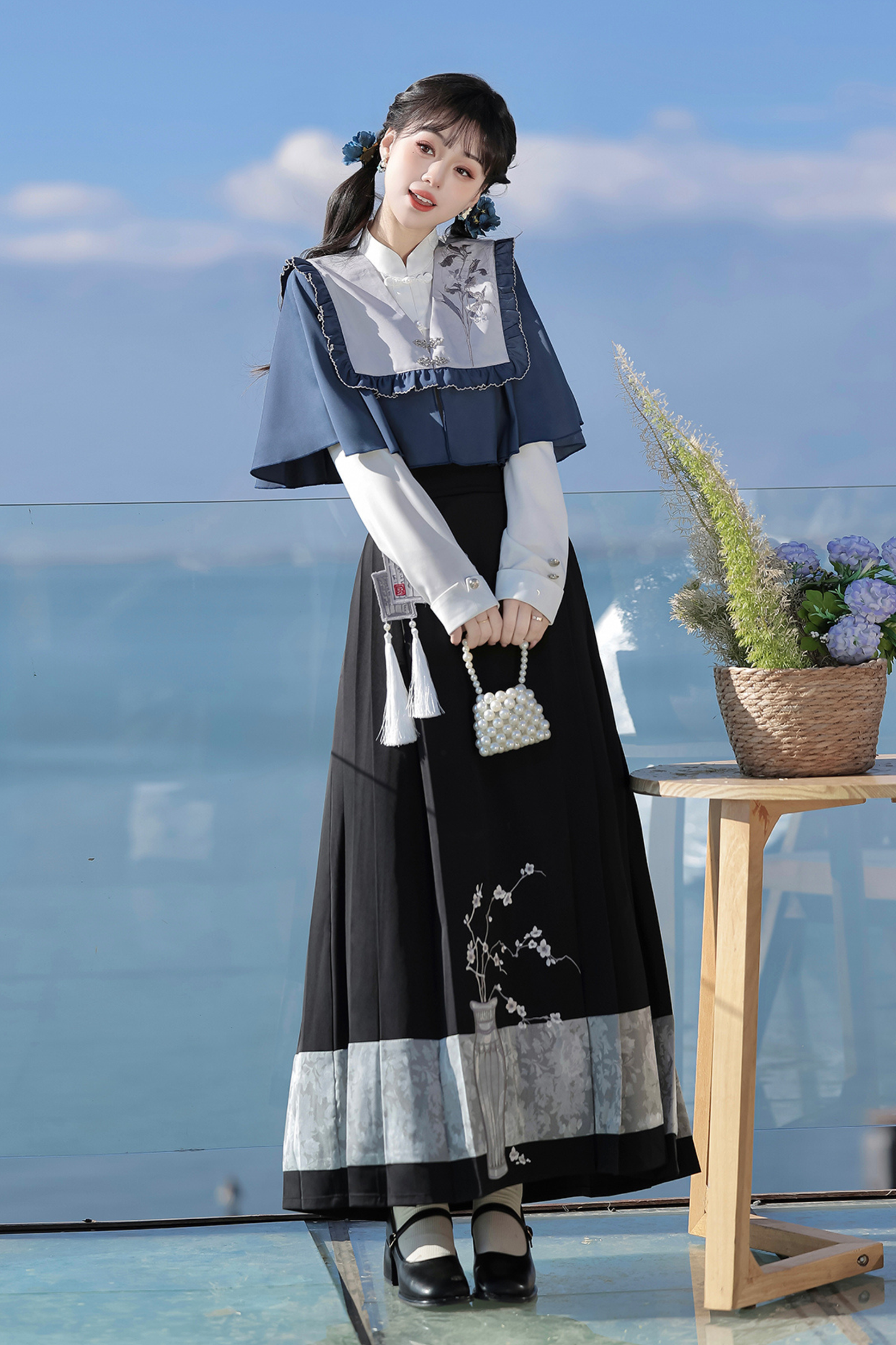 Train Book Fragrance China Top + Shawl + Skirt