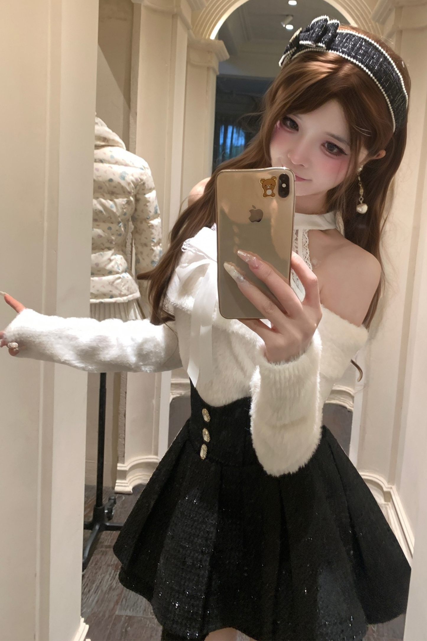 レースオフショルダーニット+スカート