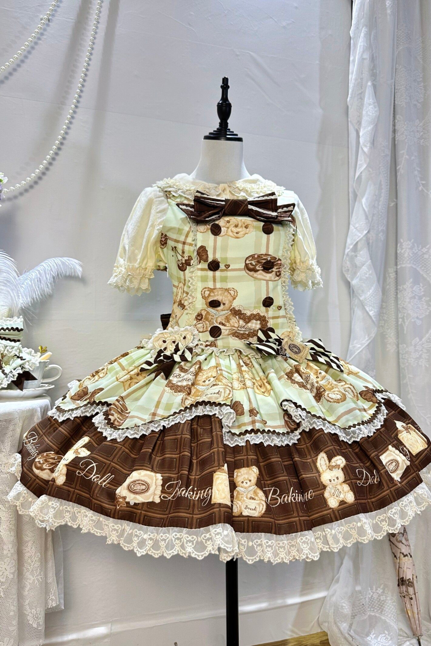 ベアティーパーティーロリータドレス+ジャンパースカート+シャツ+カチューシャ+ブローチ+エプロン