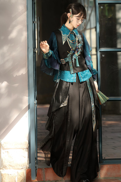 Ruan china top + vest + wide-leg pants + necklace