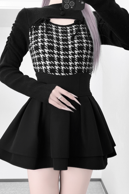 Staggered Lattice Strap Knit