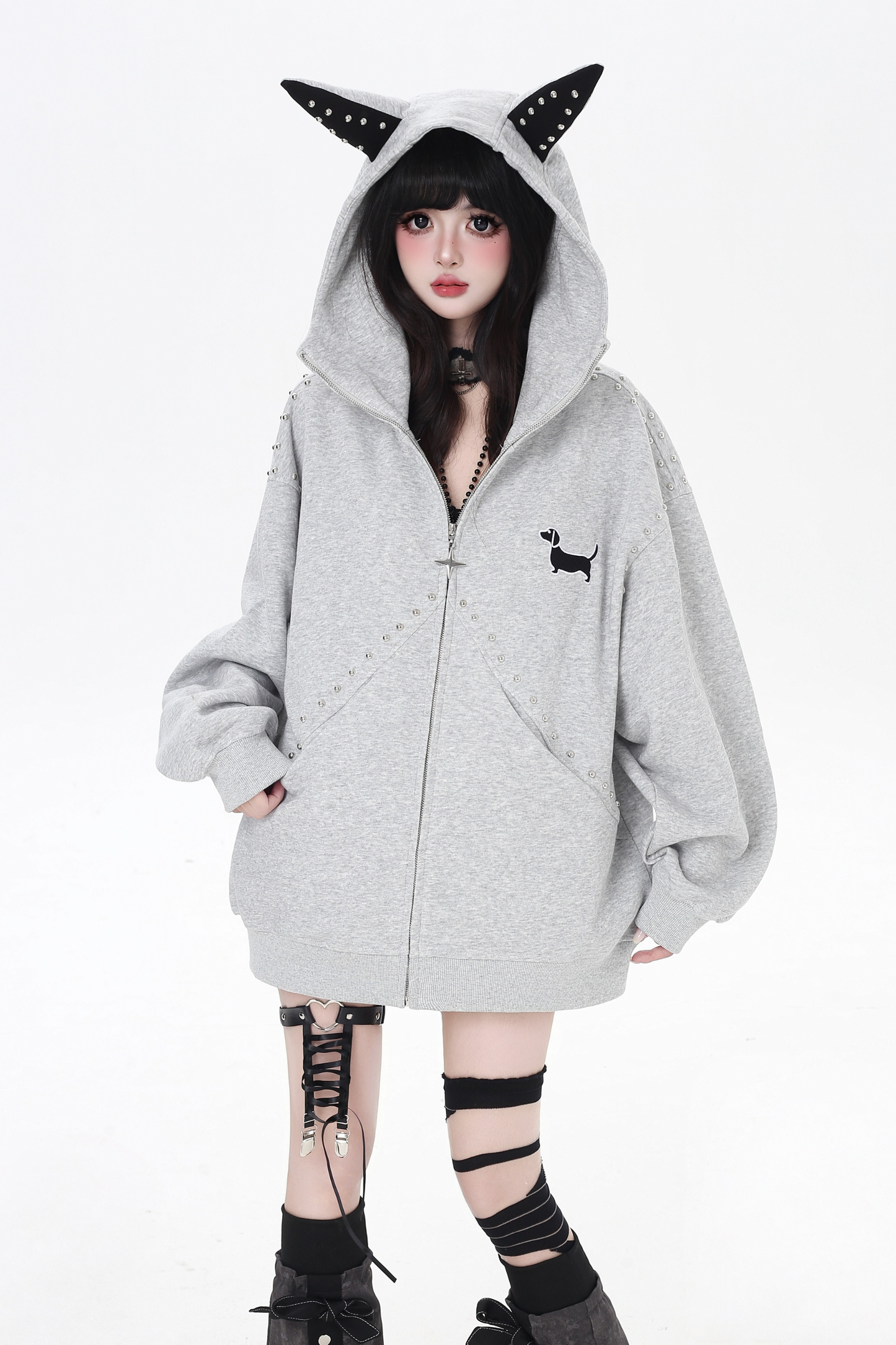 カジュアルスウェットダークフードパーカー