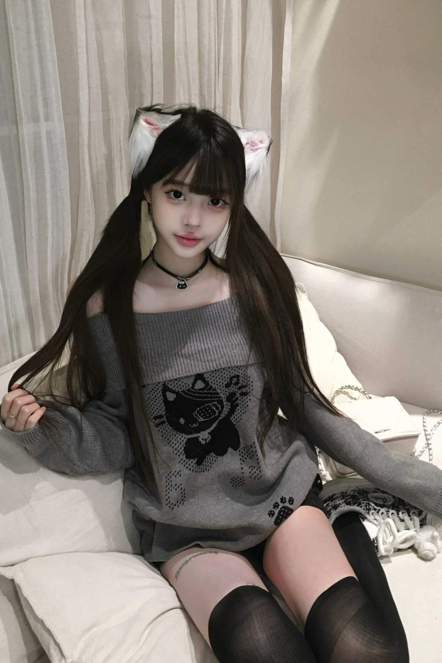 キャットデザインオフショルダートップス