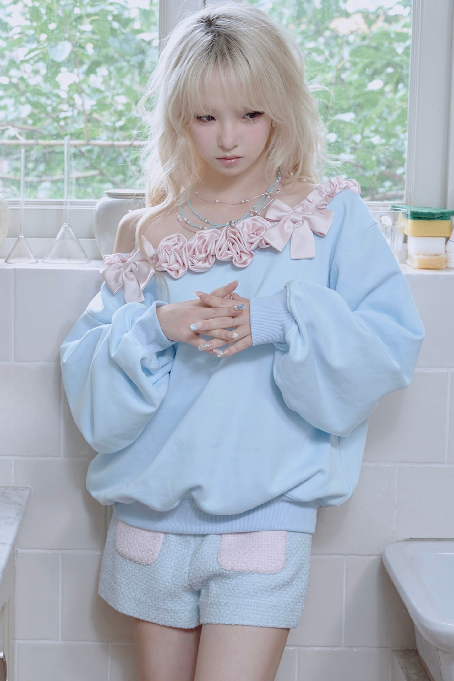 ローズサテンリボンワンショルダースウェット