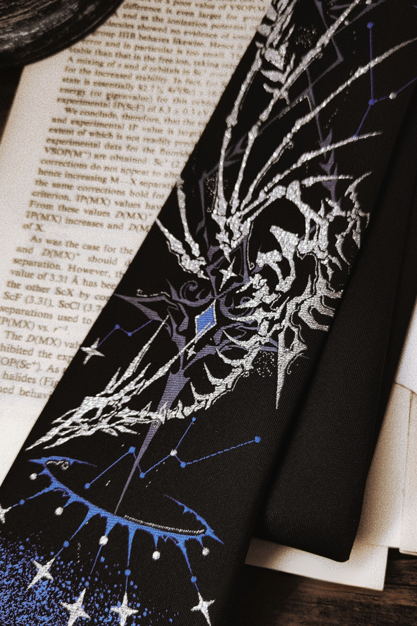 【12月26日予約締切】ギャラクシーボーンミストコアゴシックジャカードネクタイ