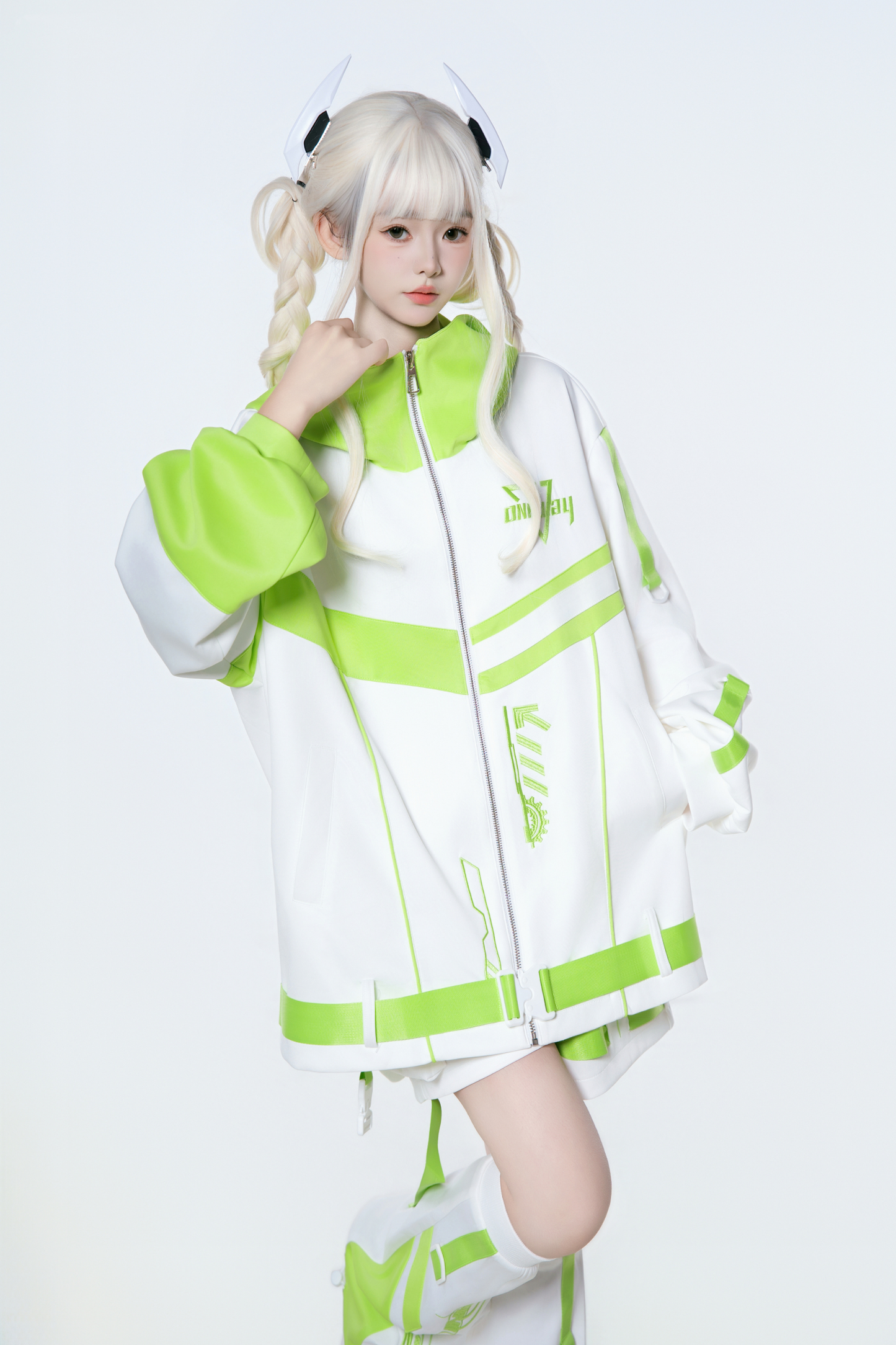 サブカルサイバージャケット+ショートパンツ+レッグカバー