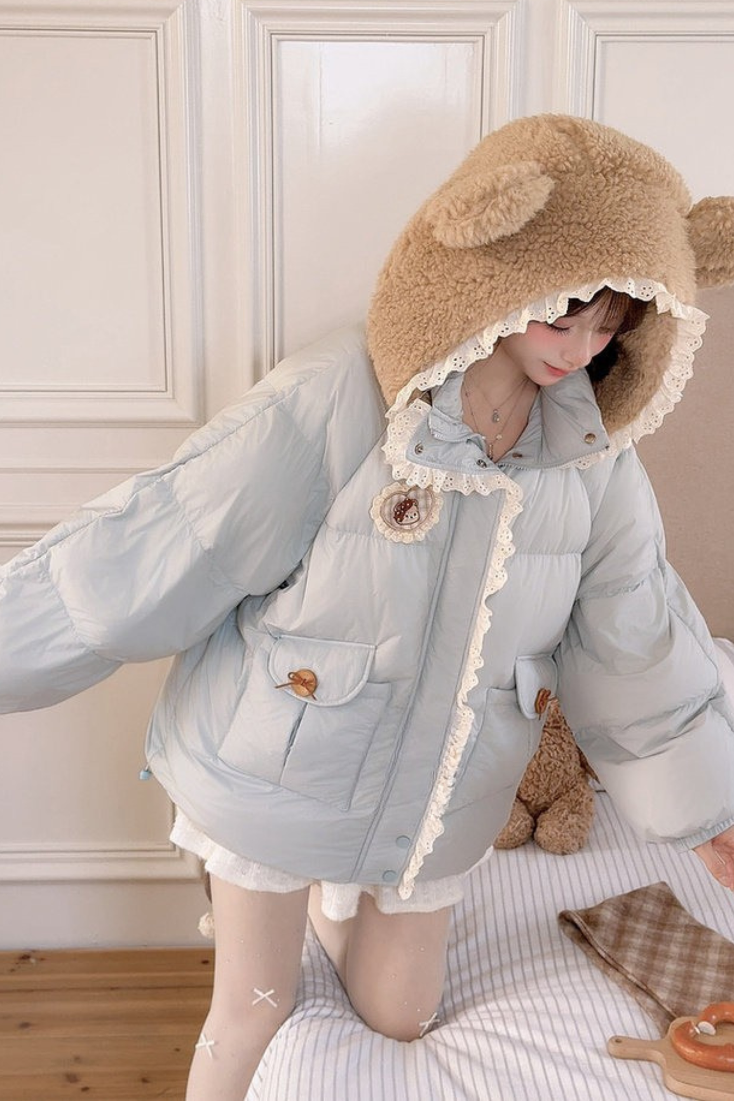 ベアイヤーフードダウンジャケット