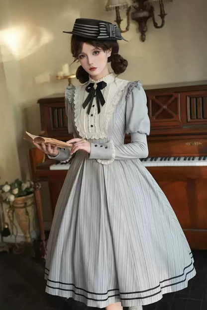 【8月18日予約締切】グレーストライプアンドフォググラデーションクラシカルドレス＋ハット＋ヘアクリップ