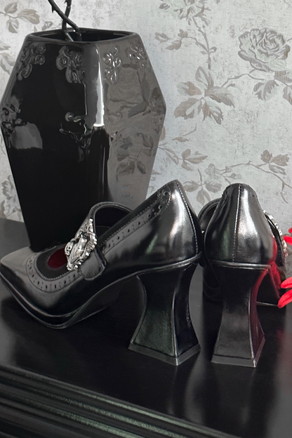 ナイトレイヴンゴシックダークレザーパンプス