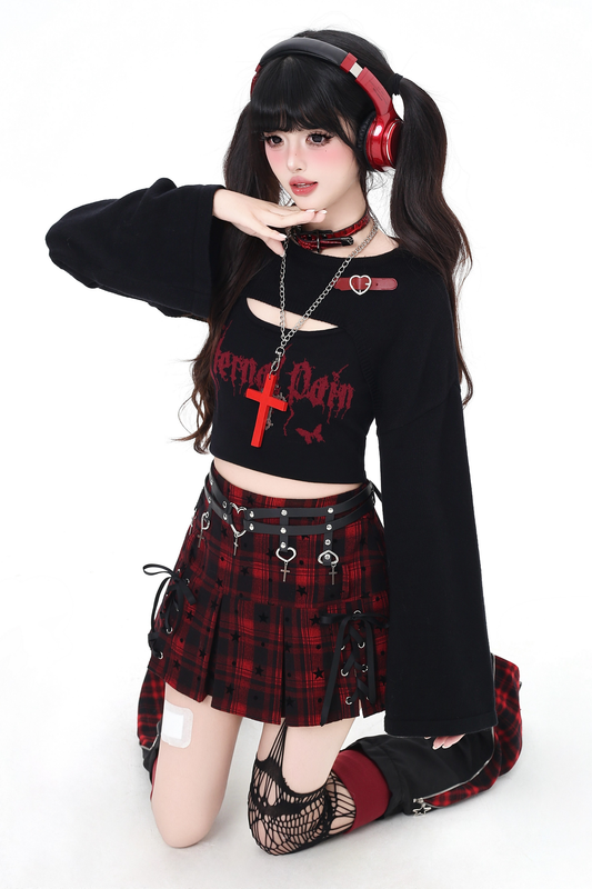 ダークショートトップス+インナーキャミソール