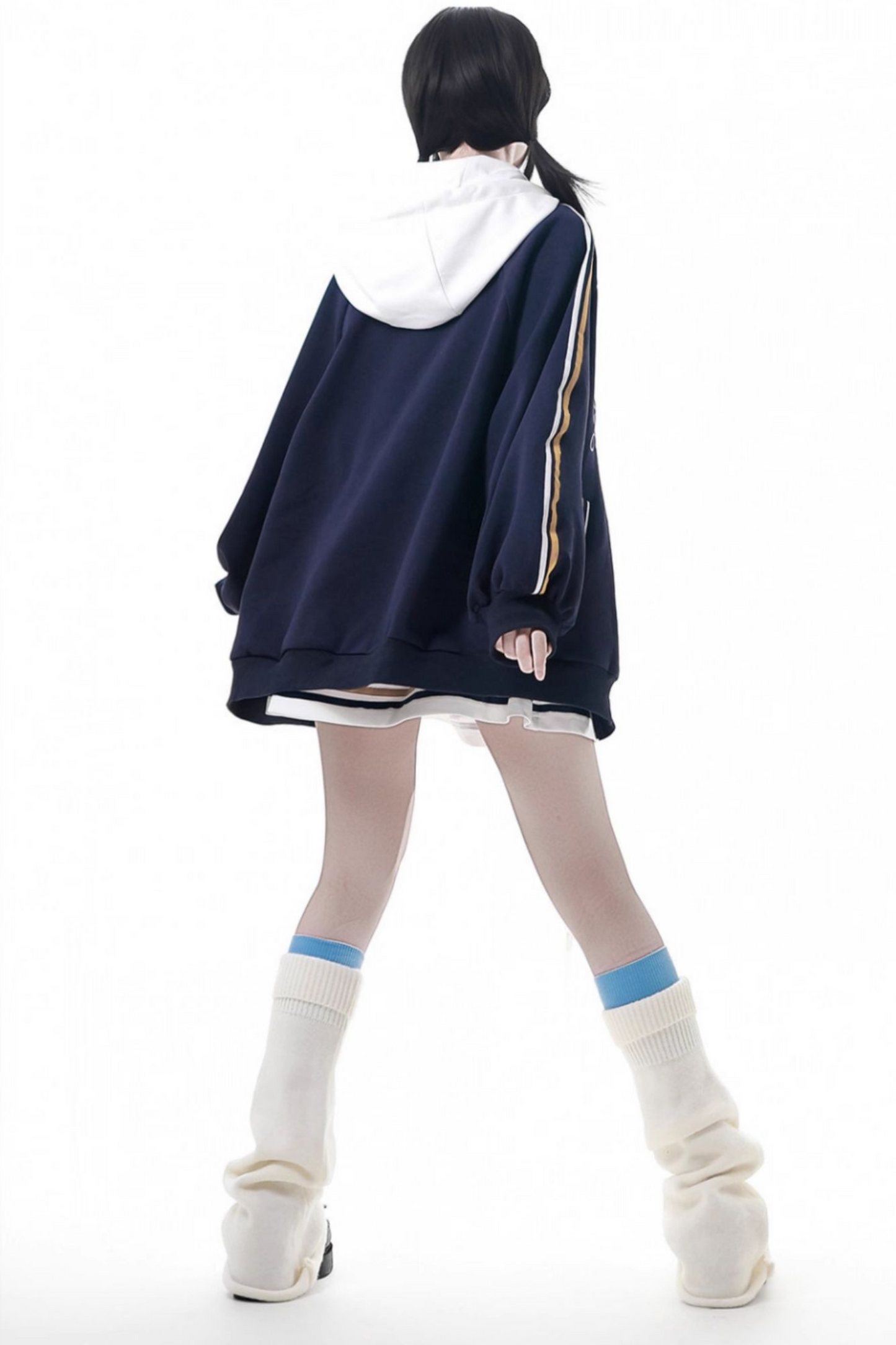 カレッジブルージャケット+フーディードレス+パンツ+スウェット