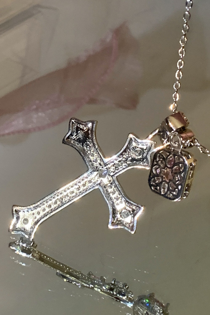 クロスピンクペンダントネックレス