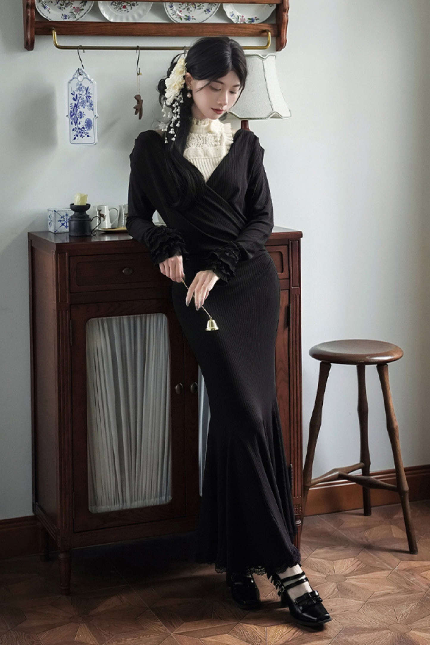 ローVネックニットストレッチスリムワンピース