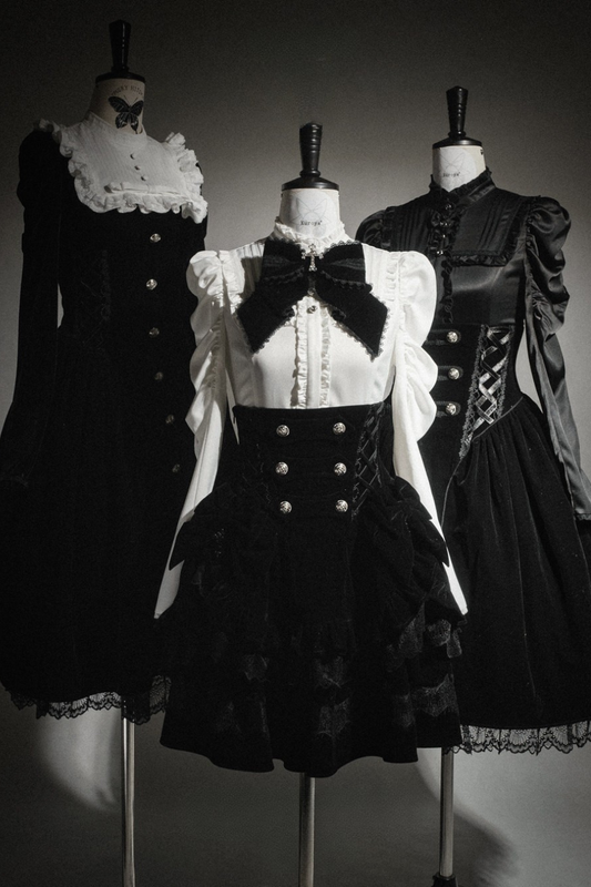 [Vorbestellung bis 14. März] Dunkles Gothic-Samtkleid + Hemd + Rock + Schleife