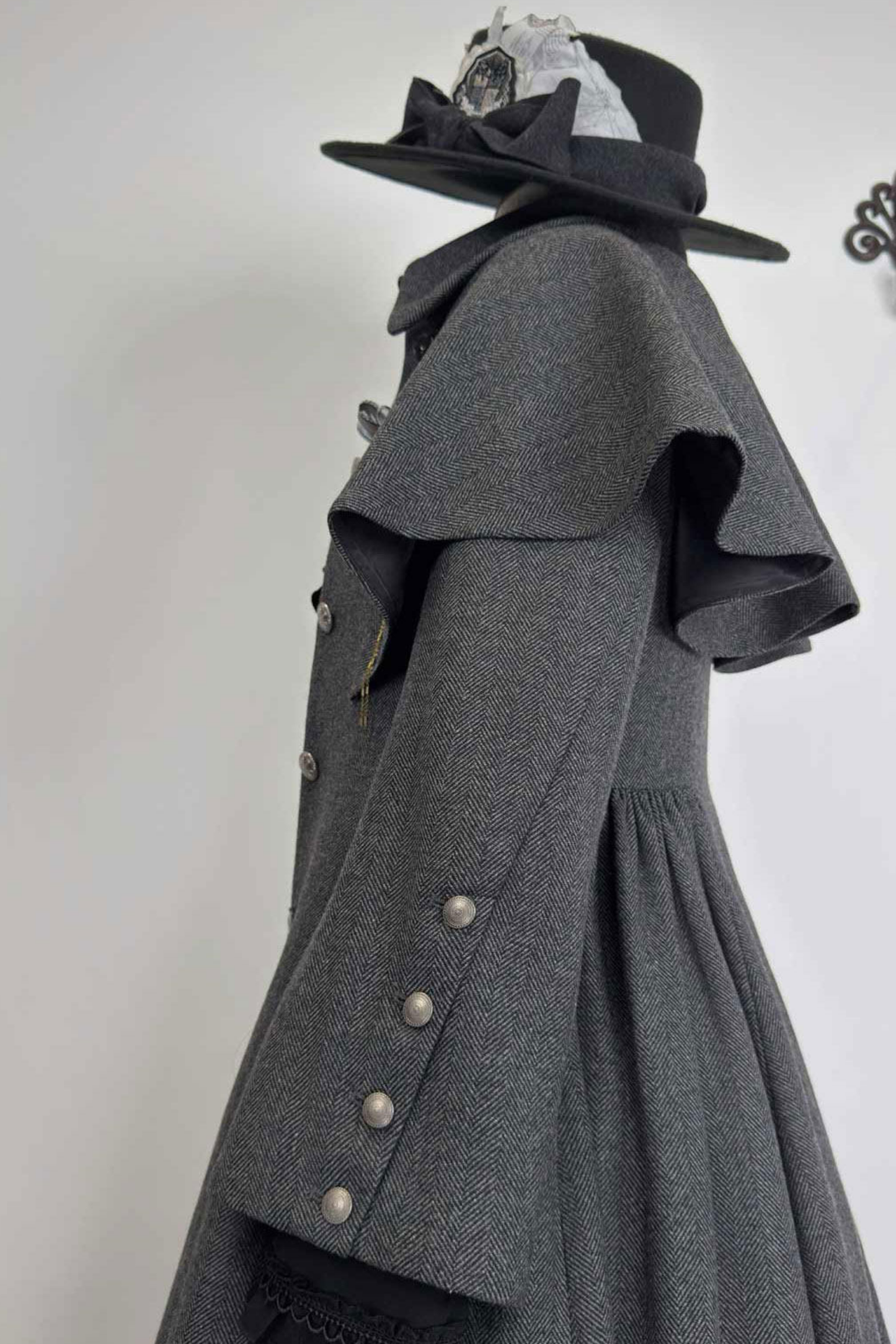 英國偵探蘿莉塔外套+披肩+裙子+襯衫+包+胸針+帽子+貝雷帽+項鍊