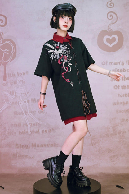 Dekadentes neogotisches T-Shirt-Kleid