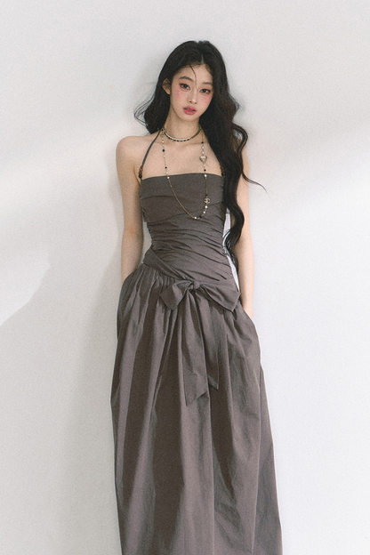 ホルターネックロングドレス