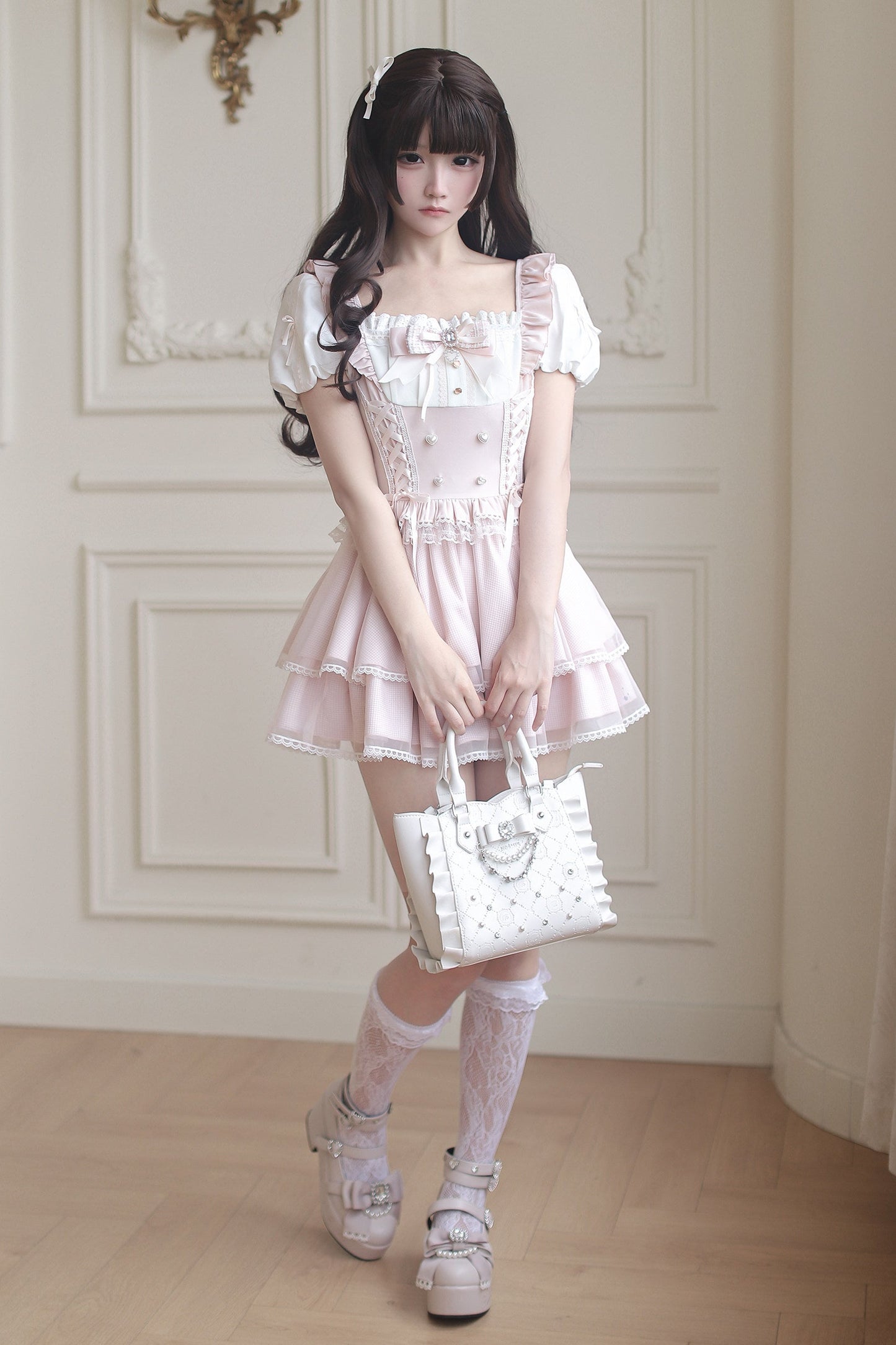 Ecomi Satin-Lagenkleid