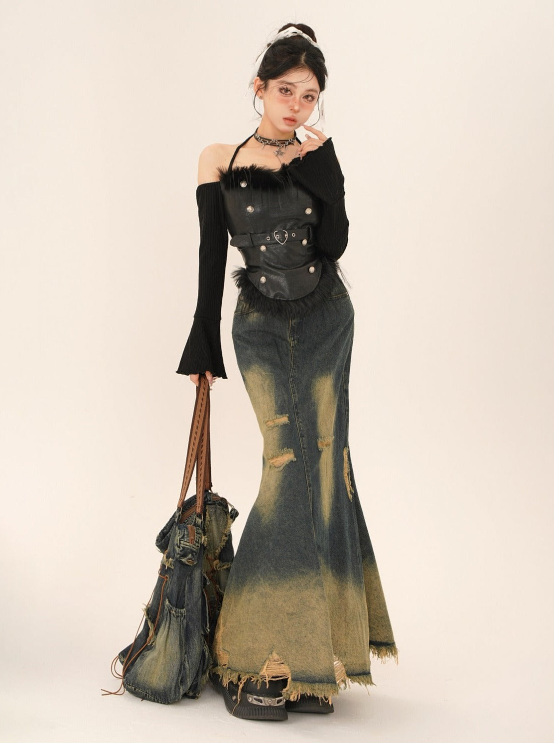 Blackberry Whiskey Black Sweet Spicy Neck Shoulder Top + Flared Skirt [Reserved Item