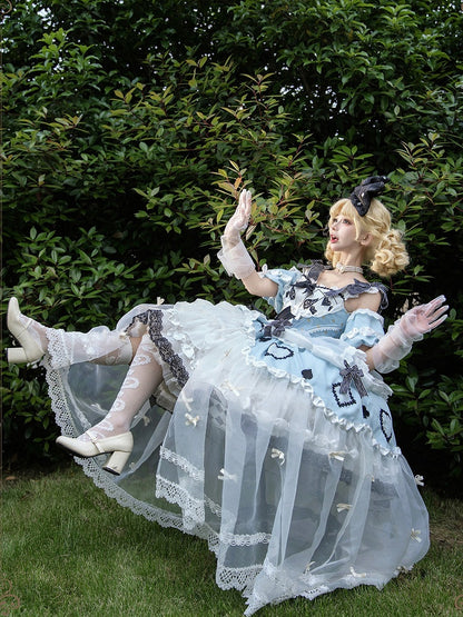 [Cierre de reservas: 24 de julio] Vestido lolita azul de Alicia en el País de las Maravillas con hombros descubiertos, lazo de cartas y superposición de tul (largo/corto)