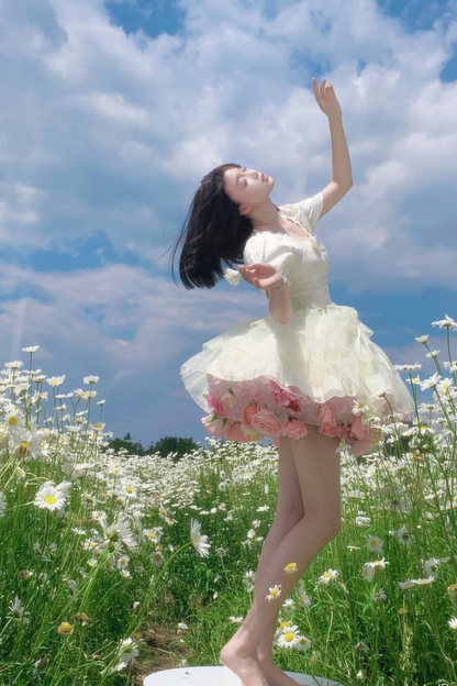 Harvest Spring Flower Pannier