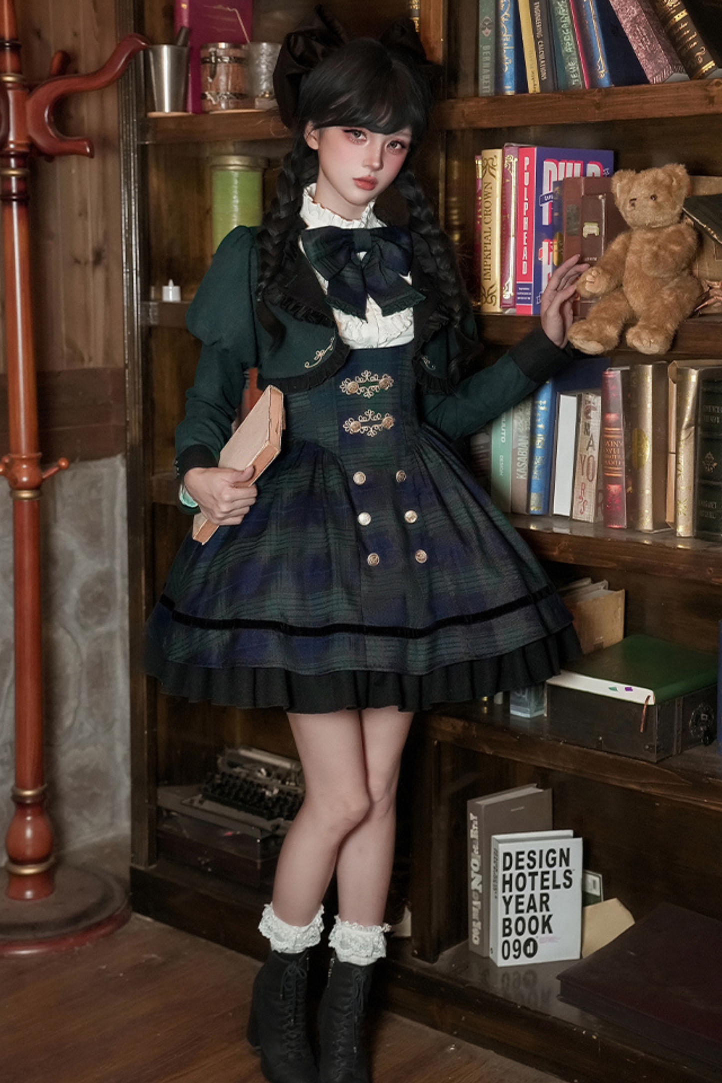 レトロカレッジスタイルチェックロリータスカート＋ジャケット＋マント＋ブラウス＋リボン＋ネックレス