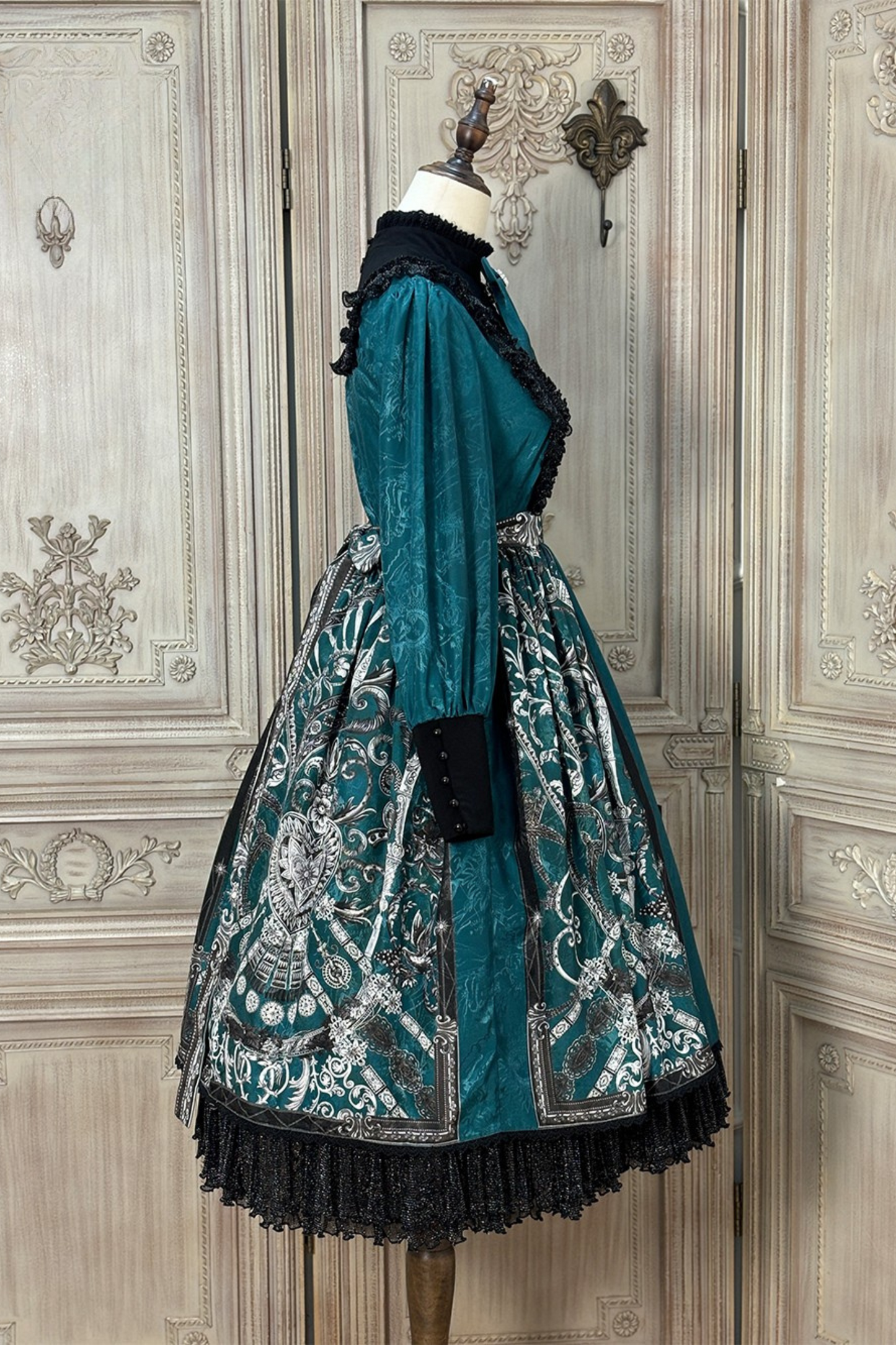 Gorgeous Gothic Dark Elegant Lolita Dress