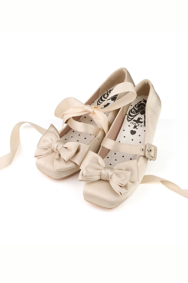 レースアップリボンサテンスクエアトゥシューズ
