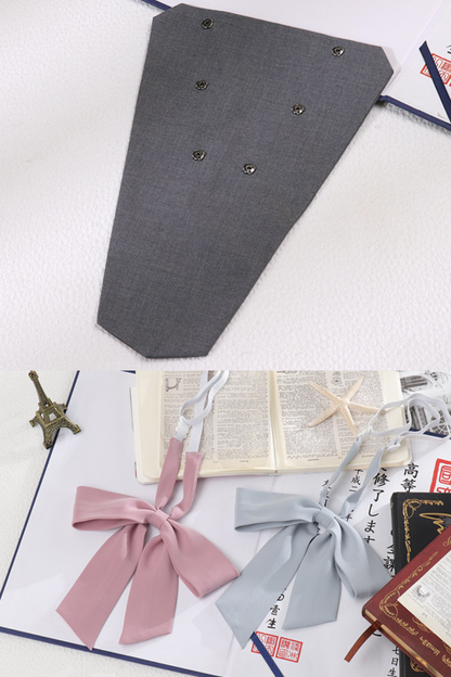 Matrosen-Oberteil + Plisseerock + Socken + Gürtel + Schleife