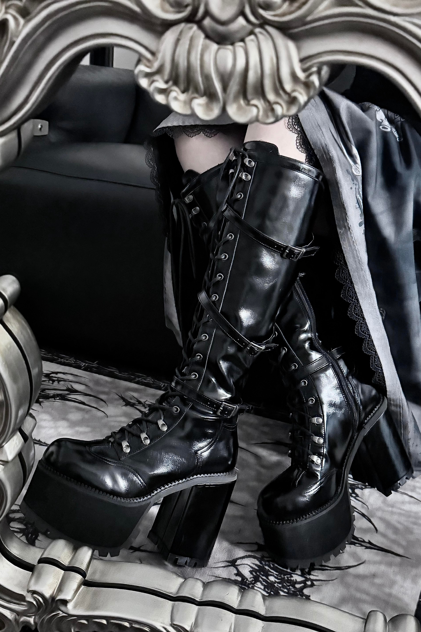 【4月4日予約締切】レースゴシックスエードレースアップブーツ