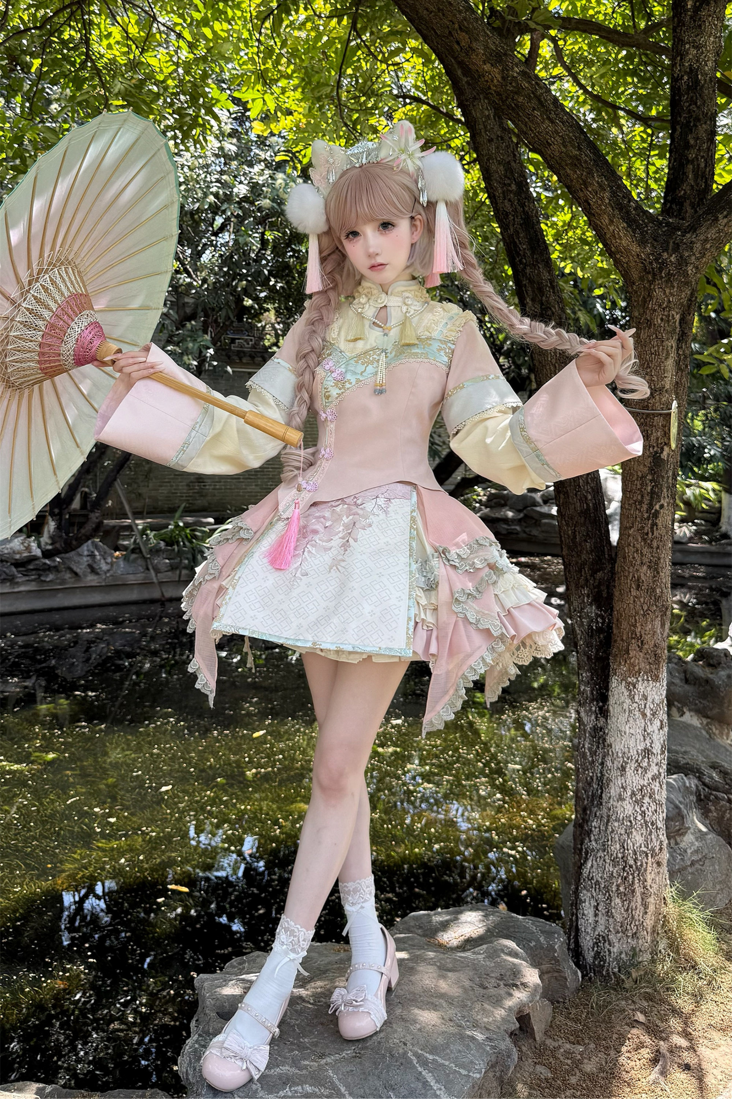 China Style Girl Lolita Top + Skirt + Catsuit + Clips