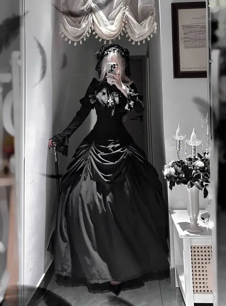 【1月3日予約締切】Return of the Witchesダークゴシックローズラッフルトップス＋プルアップコルセットスカート