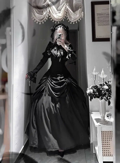 【1月3日予約締切】Return of the Witchesダークゴシックローズラッフルトップス＋プルアップコルセットスカート