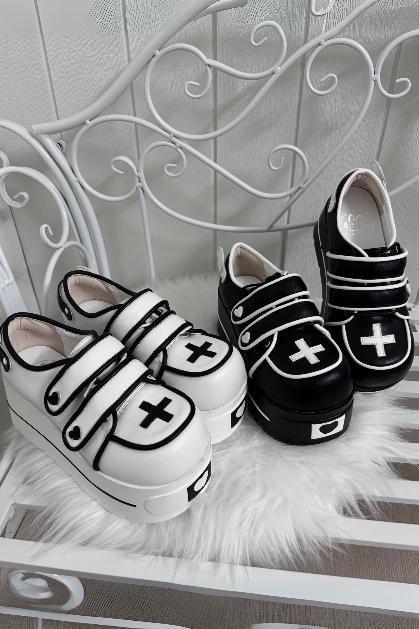 [Reservation product] Angel area👼Cross -double strap shoes