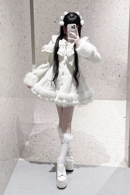 【11月13日予約締切】White Pearl Bow-Tie Fur Coat With Detachable Cape And Fur Cuffs