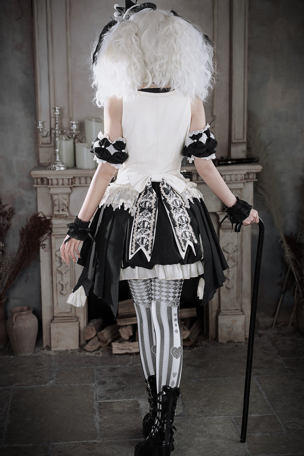【8月9日予約締切】ブラック×ホワイトゴシックサーカスロリータファンタジーローズリボンベスト＋トップス＋スカート＋フルセット