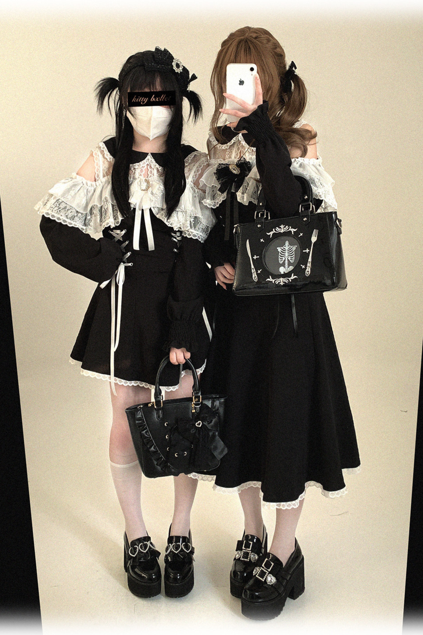 오프숄더 레이스업 레이스 원피스