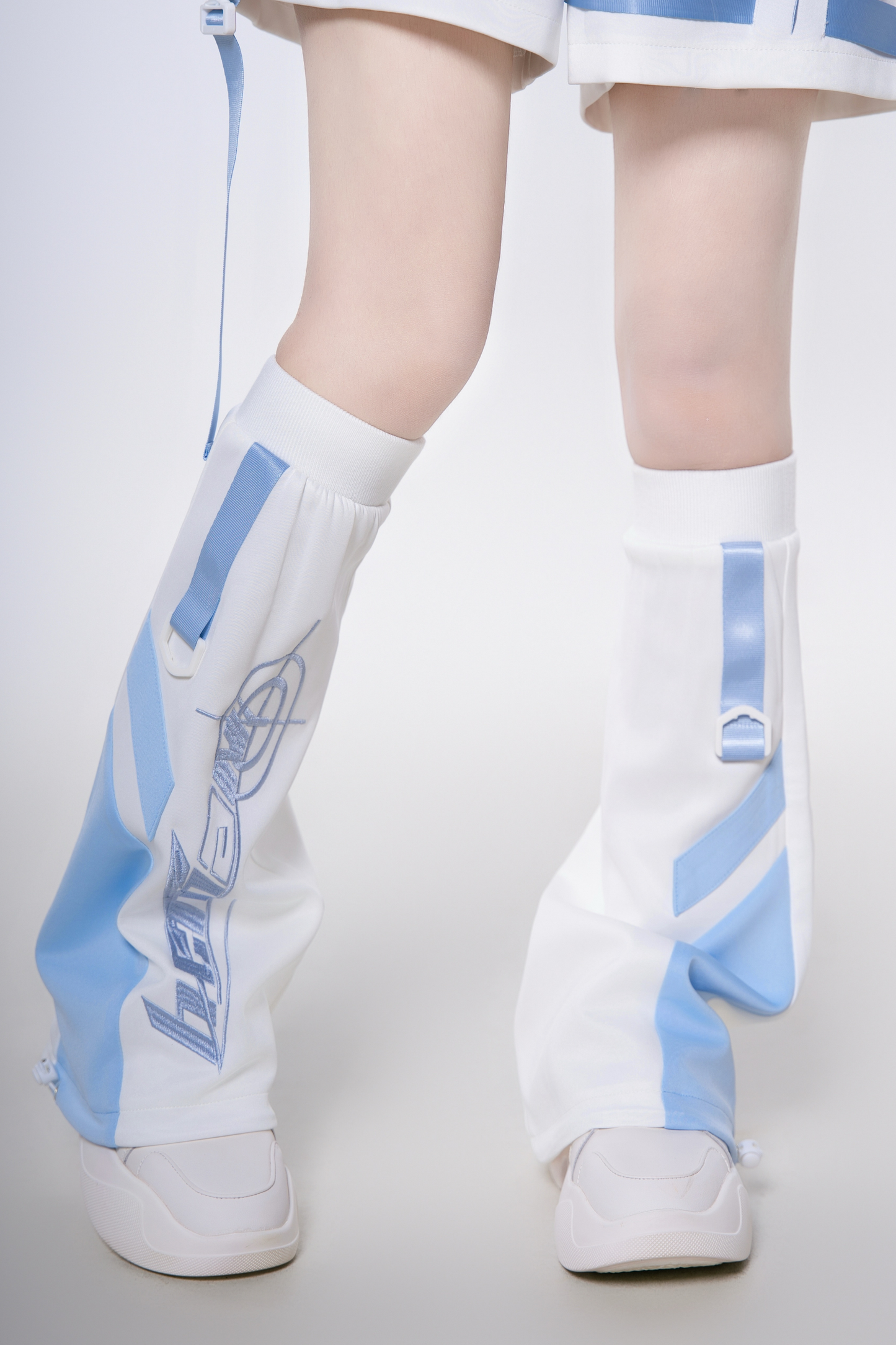 サイバーサブカルジャージジャケット+ショートパンツ+レッグカバー