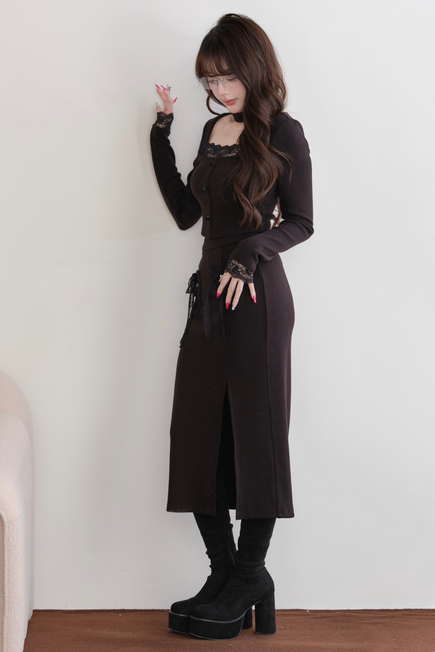 レディタイトトップス+スリットリボンスカート