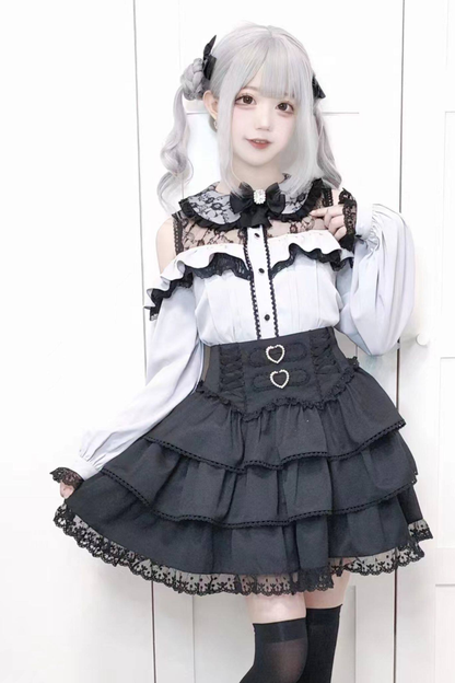 Schulterfreies Spitzenhemd + Rock