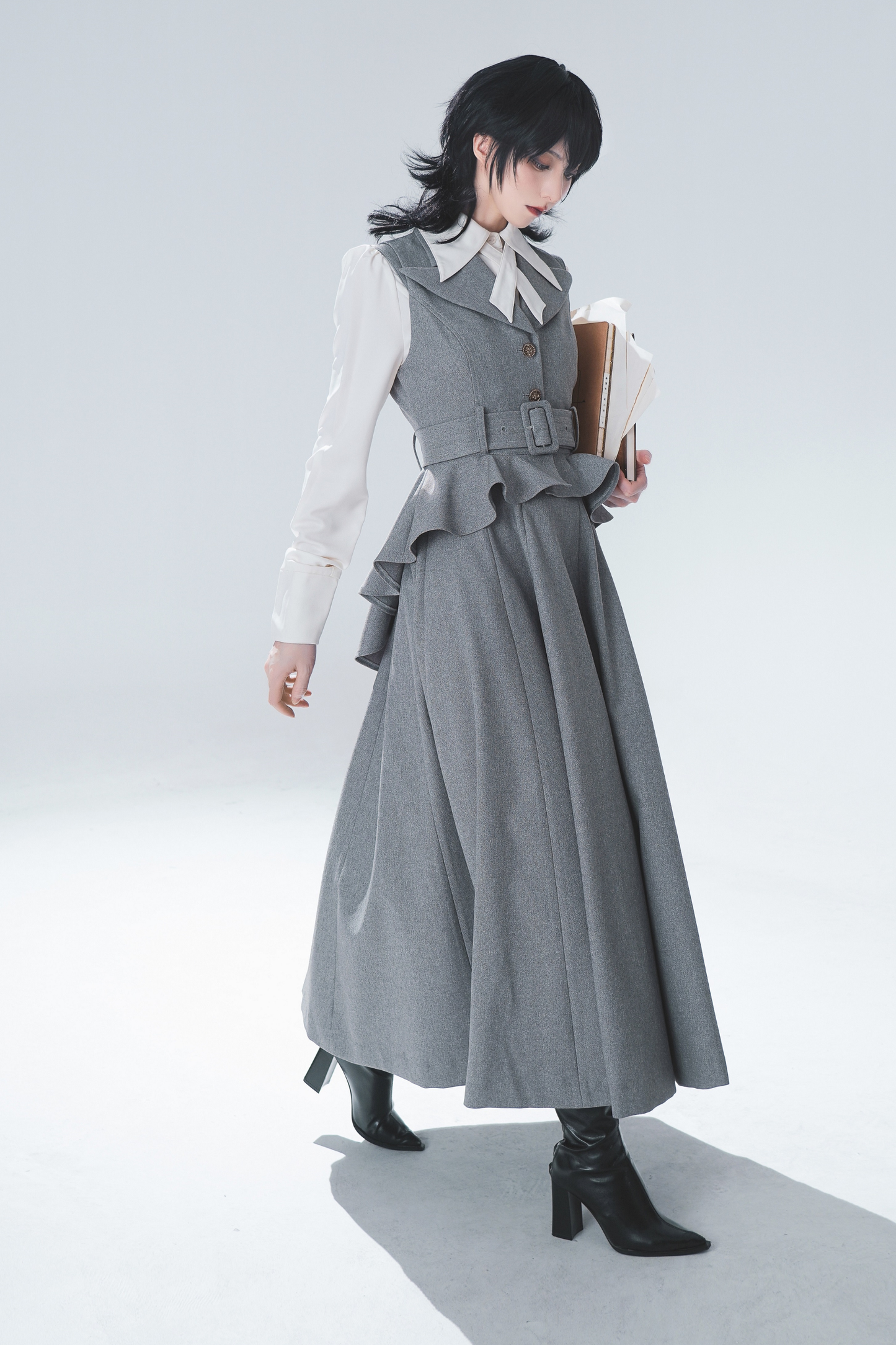 Umbrella Vintage Style Trailing Vest + Long Skirt + Short Skirt