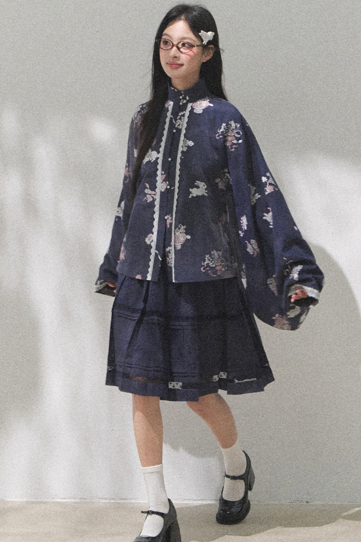 レトロスタンドカラーショートトップス+ミディアムスカート