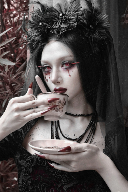 Thriller Gothic Flower Veil