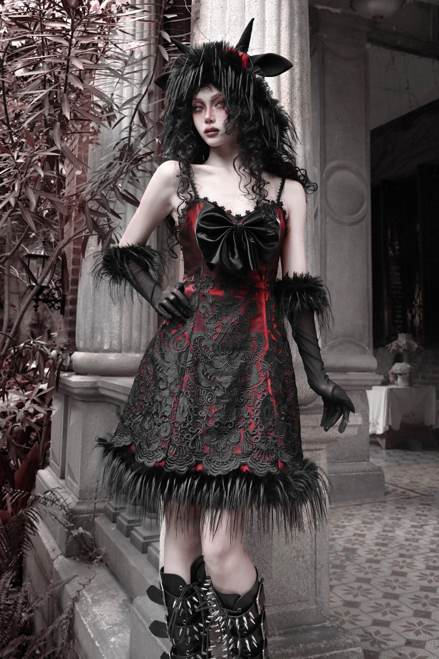 ダークゴシックスリムスリップドレス